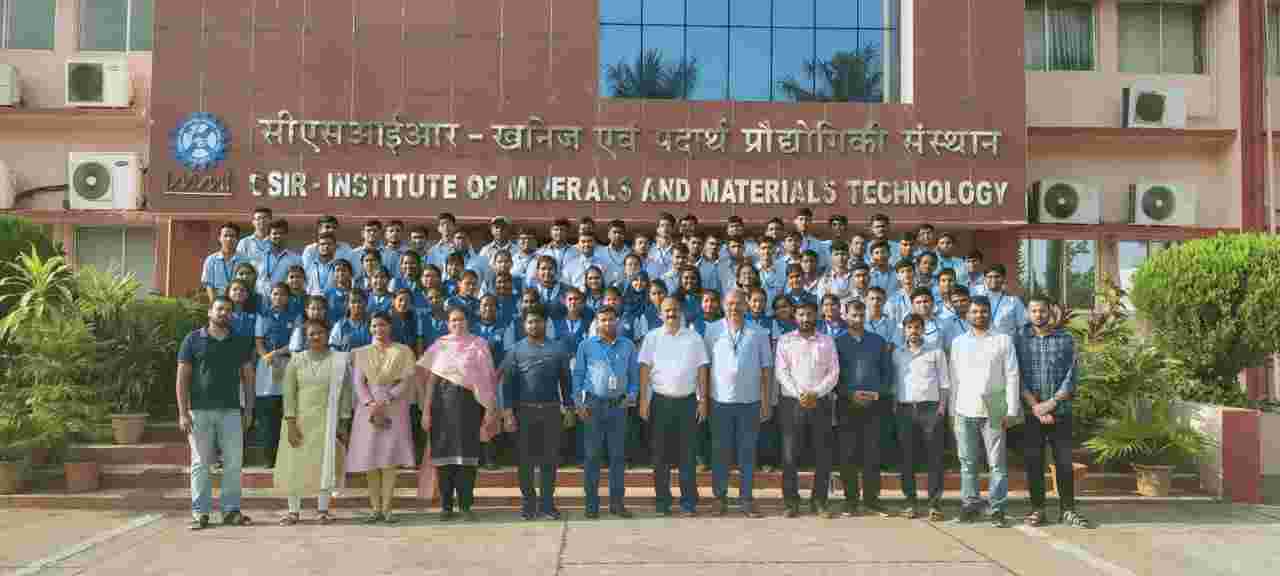 FIELD TRIP TO IMMT BY CLASS 11TH (SCIENCE)